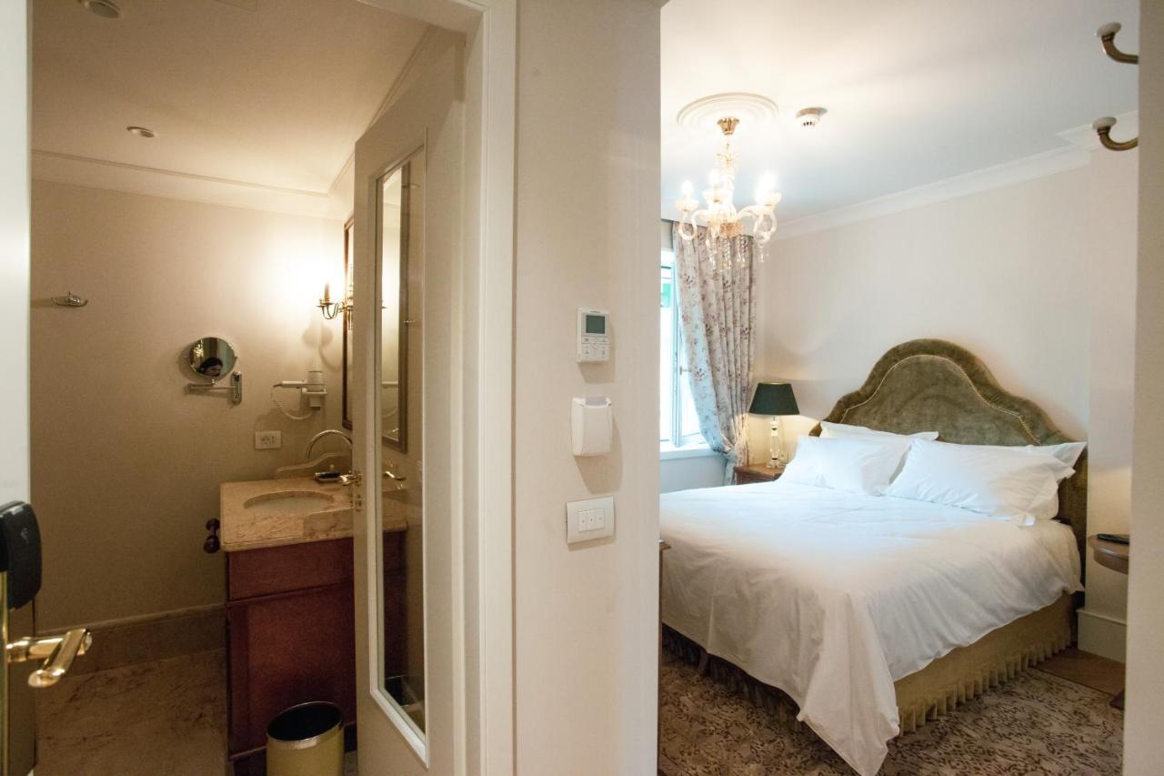 Ebel Boutique Hotel ติรานา ภายนอก รูปภาพ