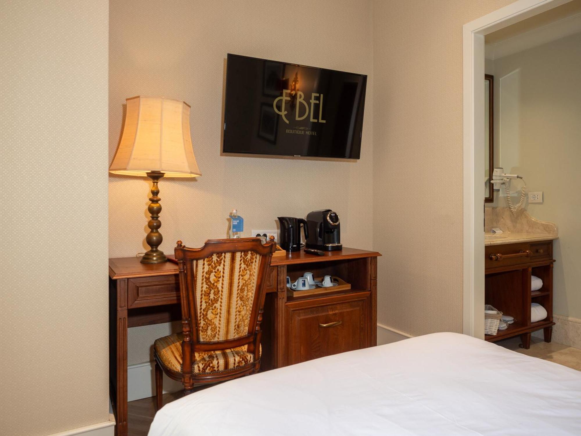 Ebel Boutique Hotel ติรานา ภายนอก รูปภาพ