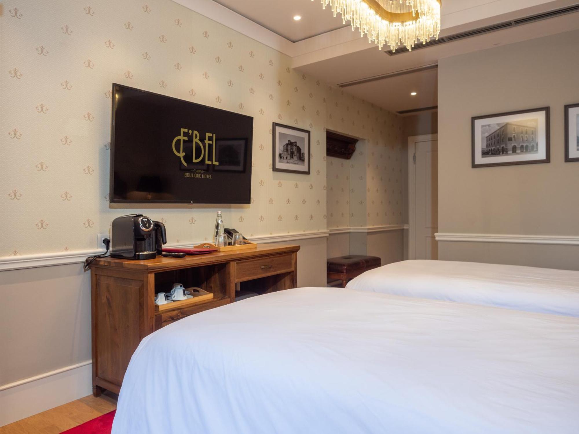 Ebel Boutique Hotel ติรานา ภายนอก รูปภาพ