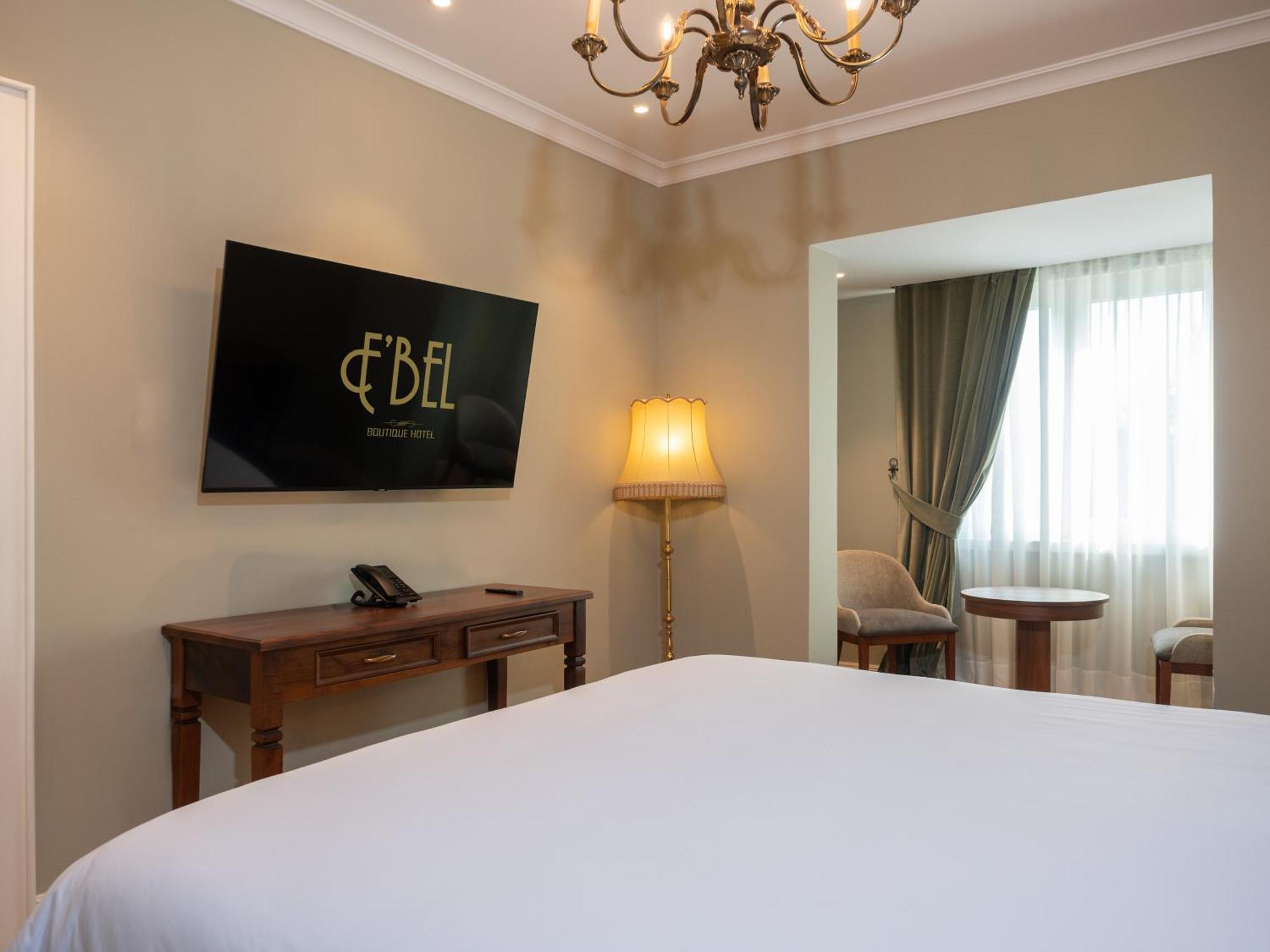 Ebel Boutique Hotel ติรานา ภายนอก รูปภาพ